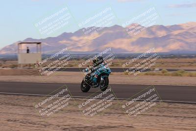 media/Sep-11-2022-SoCal Trackdays (Sun) [[81b7e951af]]/Back Straight Speed (850am)/